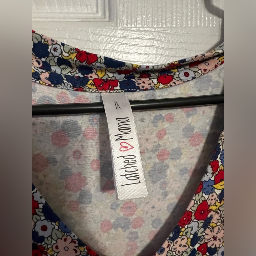 Latched Mama Nursing Tee